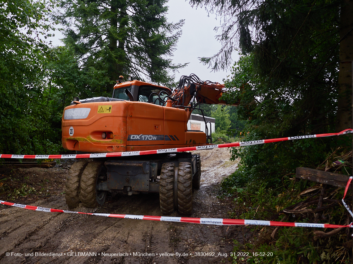 31.08.2022 - Baustelle an der Niederalmstraße 16 und Hugo-Lang-Bogen 13 in Neuperlach-Trudering